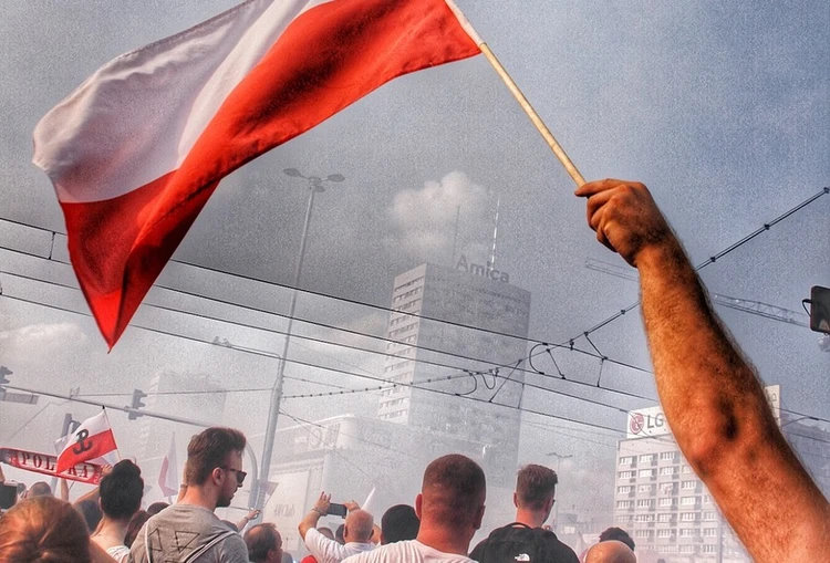 Пољска јача регионалне амбиције у контексту унутрашњих противречности