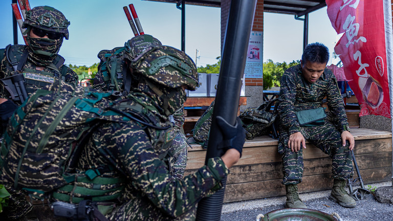 РТ: САД претварају Тајван у „буре барута“ – Кина