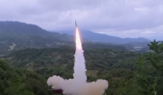 Пјонгјанг објавио снимак лансирања балистичких ракета са композиције воза