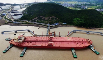 РТ: Кина представила први на свету огромни „паметни“ танкер
