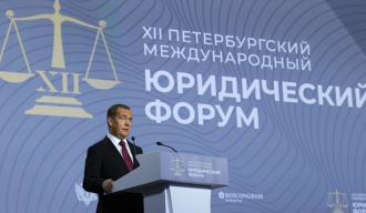 РТ: Крађа имовине и хапшења могу бити повод за рат – Медведев