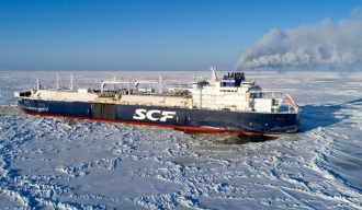 Како танкери превозе руски течни гас преко Северног леденог океана
