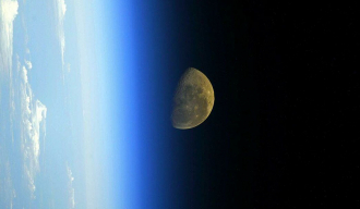 Русија почела са припремама програма за слетање човека на Месец