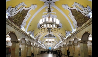 Како изгледају најлепши примерци раскошног осветлења у московском метроу