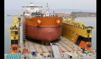У Русији поринут први танкер на гасни погон