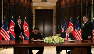 РТ: Ким и Трамп потписали заједнички документ