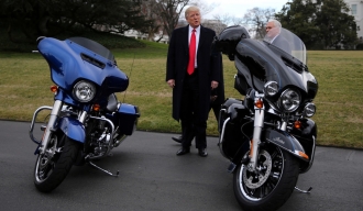 РТ: „Неприхватљиво!“ Трамп захтева од Индије да укине царину на мотоцикле „Харлеј Дејвидсон“