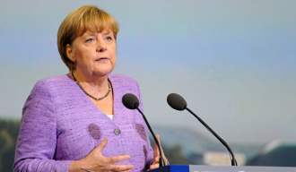 Меркелова: Промена снага у свету велики изазов због понекад врло агресивног понашања Русије