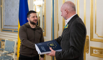Зеленски предао упитник за добијање статуса Украјине као кандидата за чланство у ЕУ