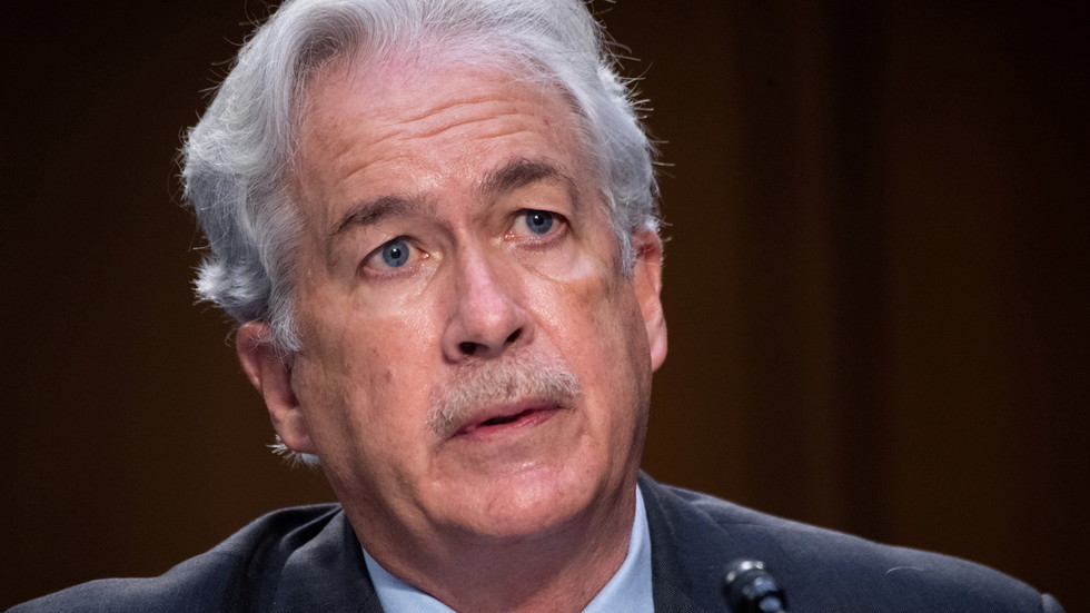 РТ: Директор ЦИА каже да је оседео због Русије