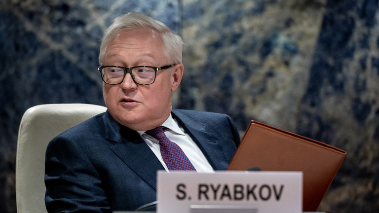 РТ: Процурели досијеи Пентагона могли би да буду операција „обмањивања“ – Москва