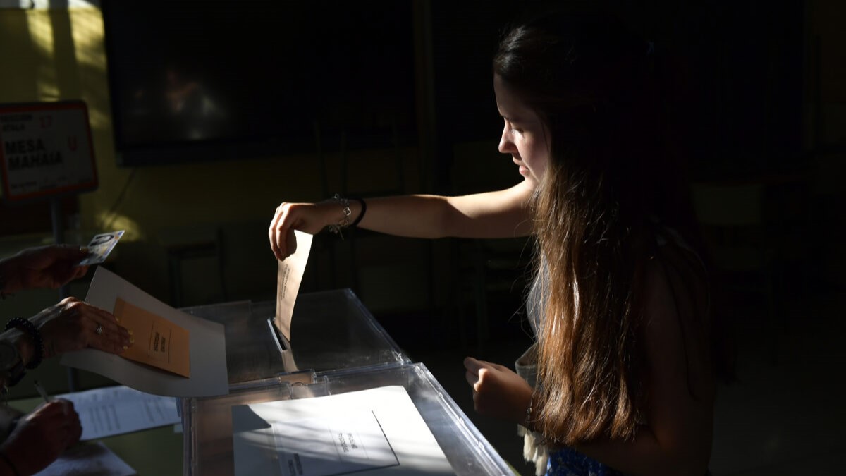 Социјалистичка радничка партија шпанског премијера води на парламентарним изборима