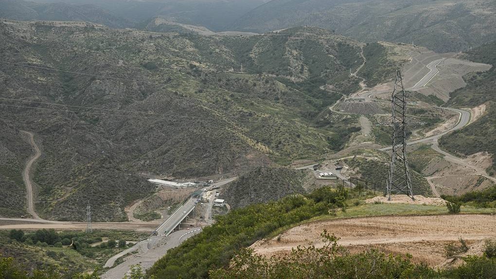 Лавров истиче хитну потребу за решавањем хуманитарне ситуације у Нагорно-Карабаху