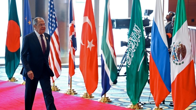 РТ: Москва не омета афрички дијалог са Западом – Лавров