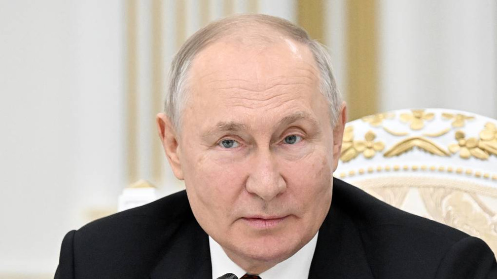 Русија се у односима са Западом спрема за рат, али жели мир – Путин