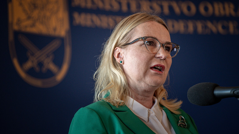 РТ: Чешка би требало да напусти УН – министарка одбране