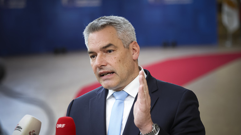 Трећа држава ЕУ противи се преговорима о чланству Украјине