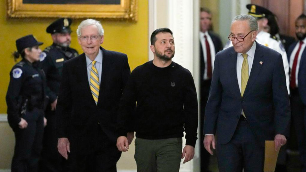 Зеленски ће од Вашингтона још добијати новац, али малим порцијама – као пас на дресури