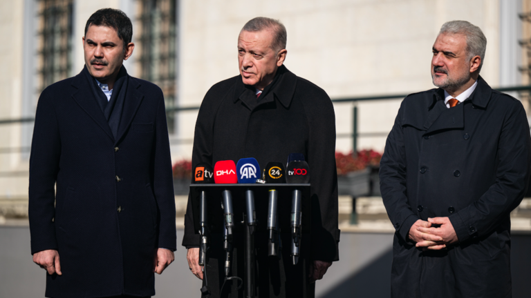 РТ: Турска упозорава САД и Велику Британију на „крвопролиће“ у Црвеном мору