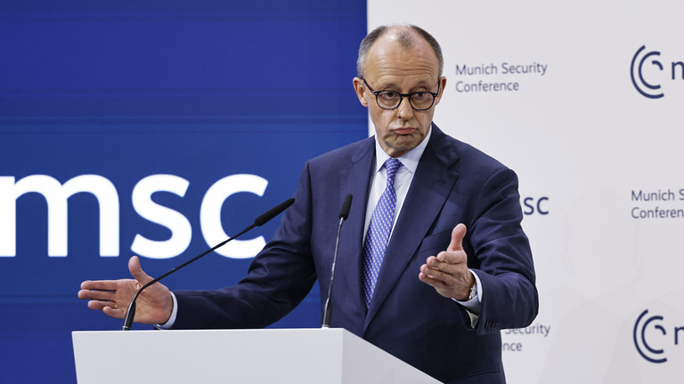 Нема убрзаног чланства у ЕУ за Украјину – Мерц