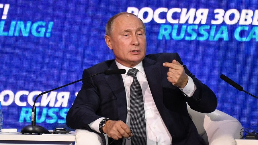 РТ: „Кијев би вероватно служио и бебе за доручак“ - Путин