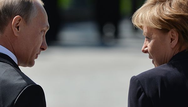 Путин и Меркелова разговарали о формирању Уставног одбора у Сирији